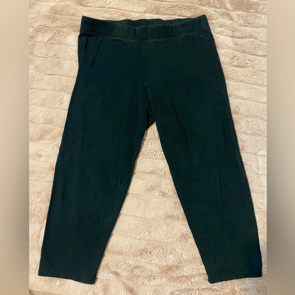 Black PINK Victoria’s Secret capri leggings